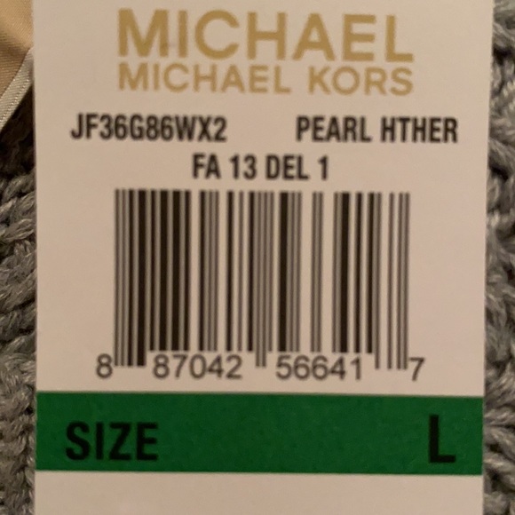 BNWT Michael Kors Scoop neck Sweater - Picture 6 of 6